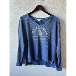 Sundance Cozy Cabins Mountain Top Resort Graphic Waffle Knit Long Sleeve Top M